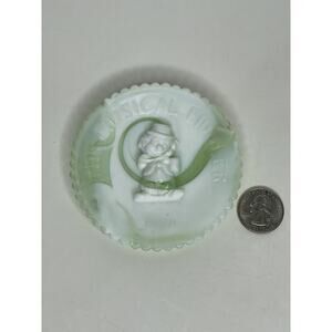 Mosser Glass Green & White Slag The Musical Fiddler‎ Butch 3.5" Plate Vintage